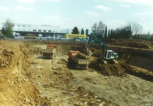 1998: Neubau Werk II in Tübingen