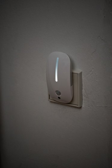 LED-Nachtlicht NL 09 MB mit Infrarot-Bewegungsmelder und Dämmerungssensor 9 LED 25lm - Anwendungsbild