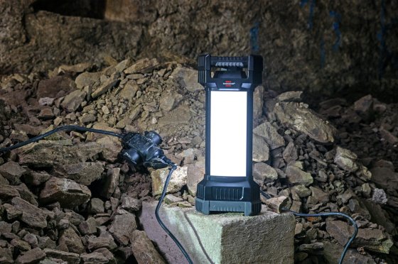 360&deg; LED Baustrahler RL 4002 N, 4500lm, IP65, 5m H07RN-F 2x1,0 - Anwendungsbild