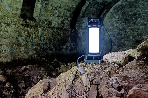360&deg; LED Baustrahler RL 4002 N, 4500lm, IP65, 5m H07RN-F 2x1,0 - Anwendungsbild
